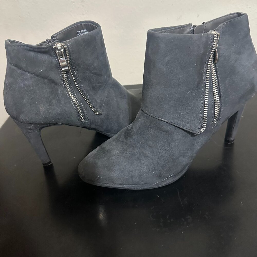 👢 Women’s Dark Grey Ankle Boots & Booties “CASSIE” – Size 7.5